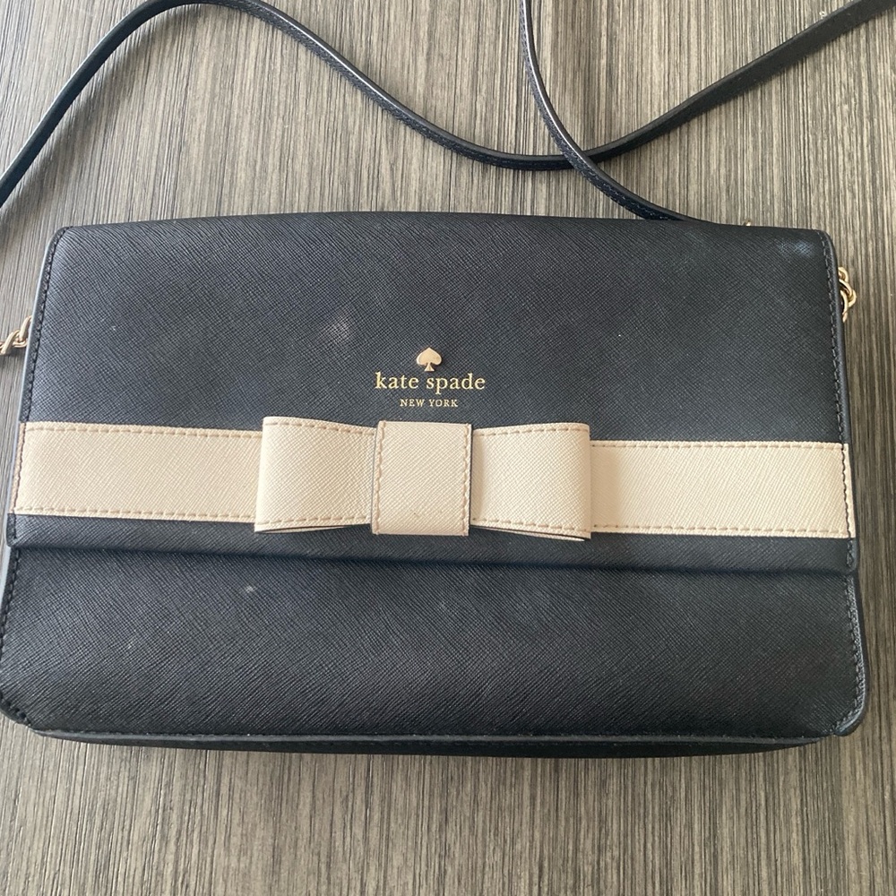 Kate Spade Black and Cream Crossbody Bag Needs Cleaning